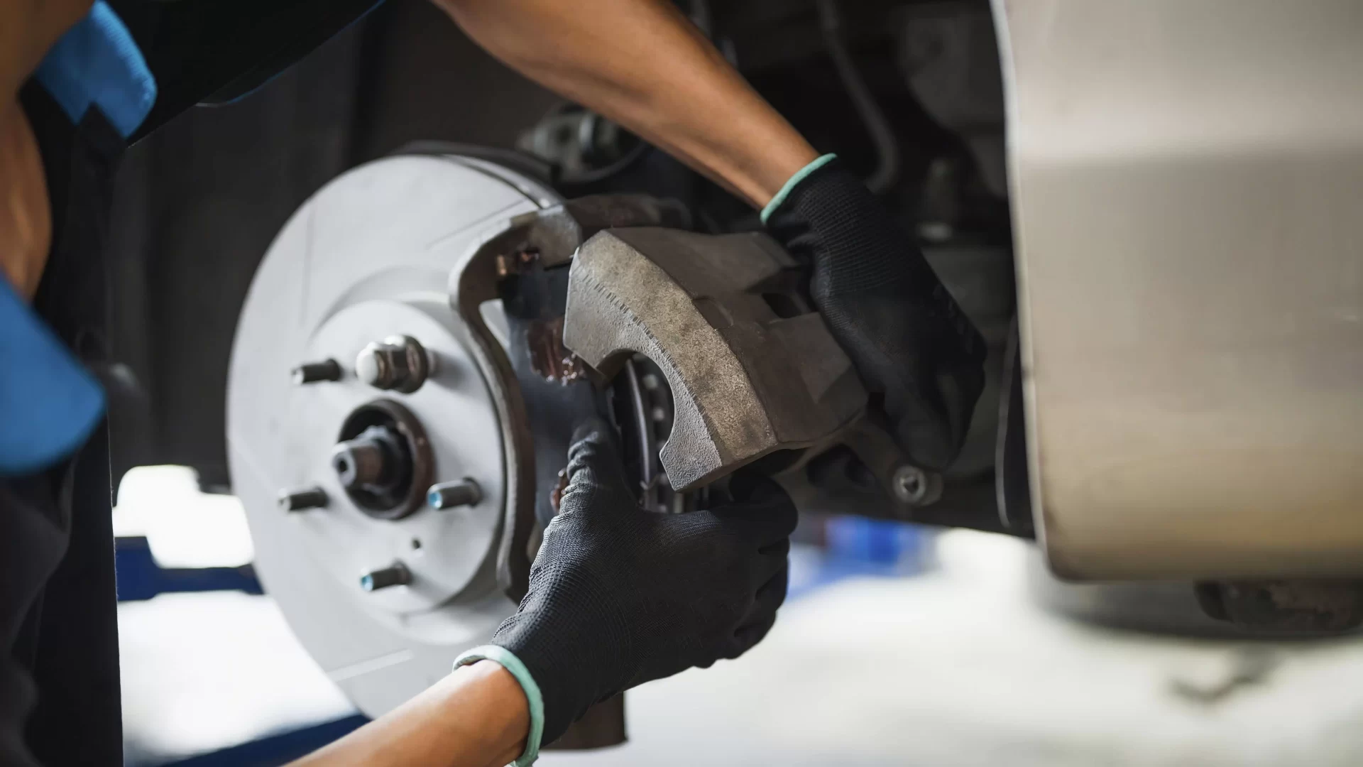 استبدال وسادة الفرامل