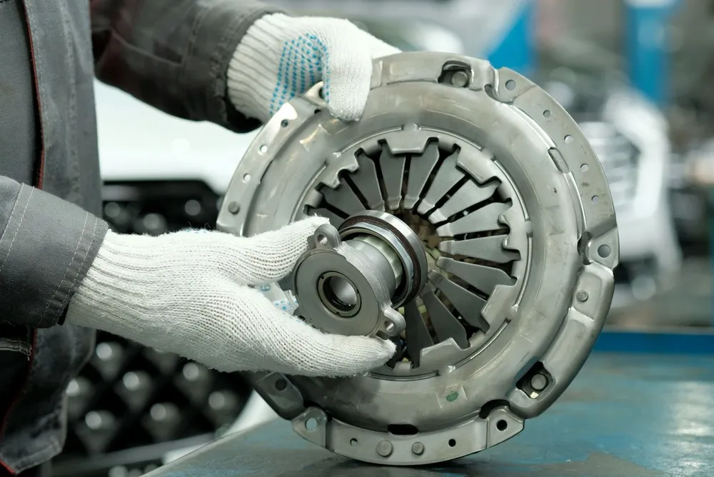 Car Clutch Replacement in Dubai car clutch replacement 5