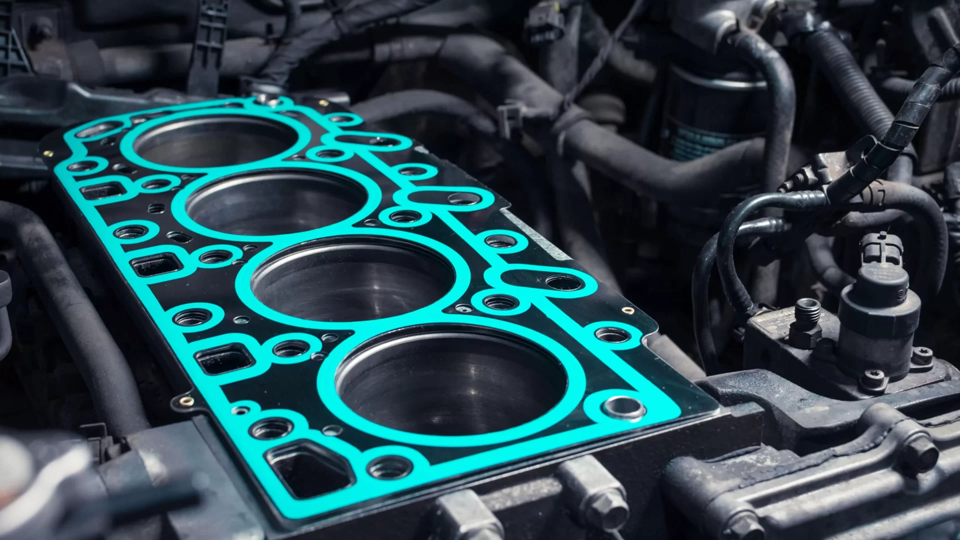 إصلاح حشية رأس محرك السيارة