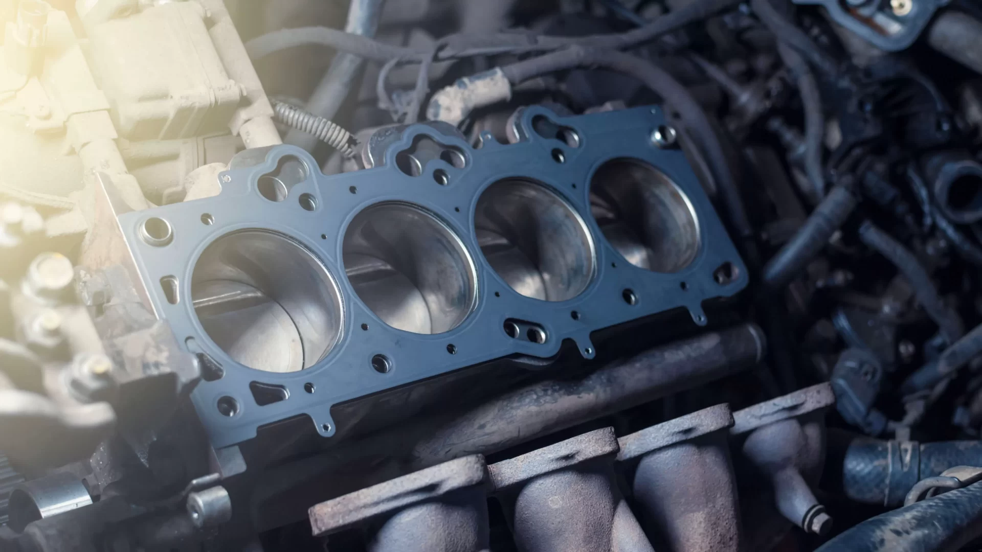 إصلاح حشية رأس محرك السيارة