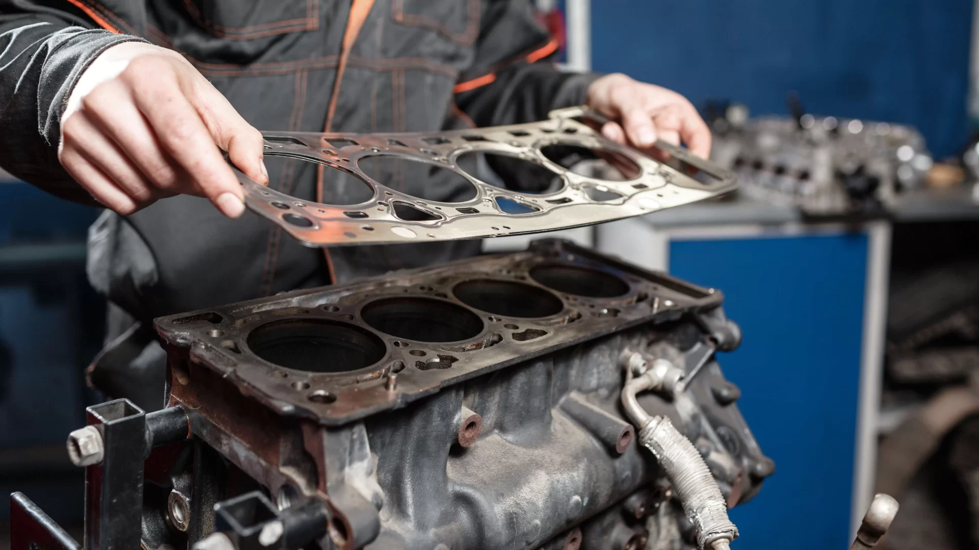 إصلاح حشية رأس محرك السيارة 4