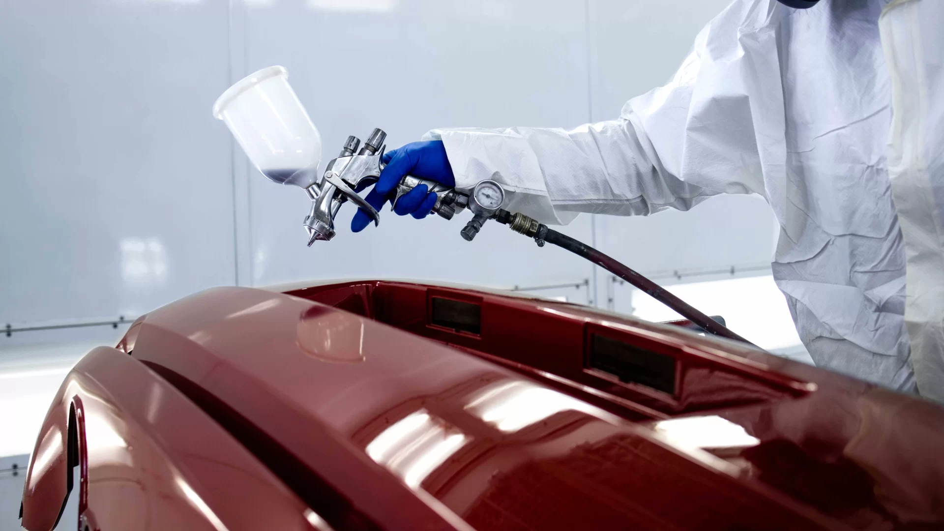 خدمة طلاء السيارات