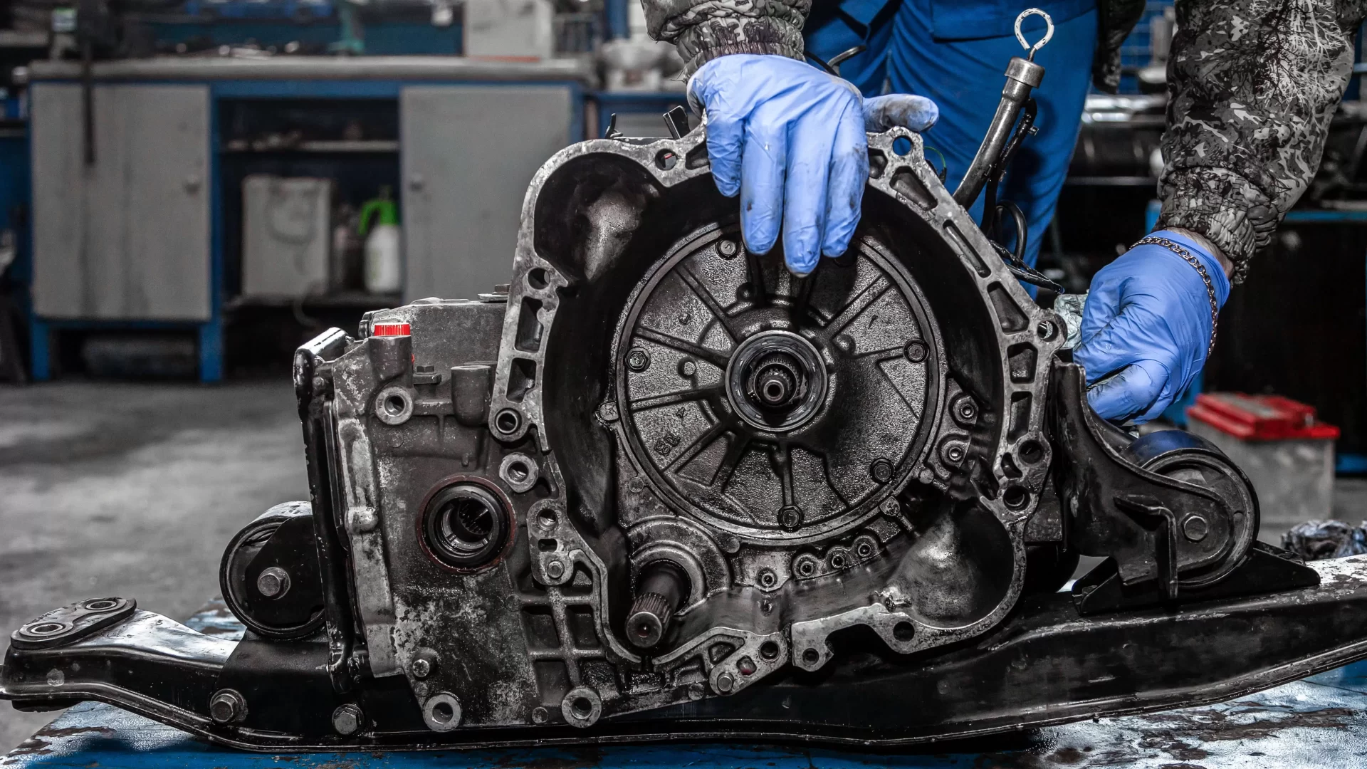 إصلاح ناقل حركة السيارة 5