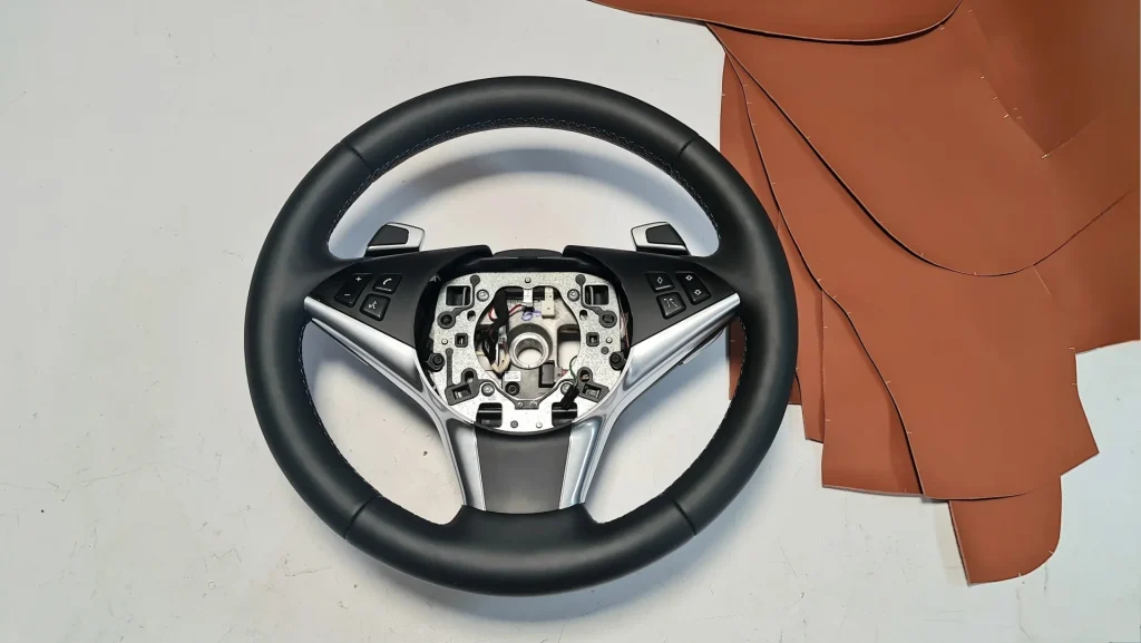 Перешив салона авто в Дубае обивка автомобиля