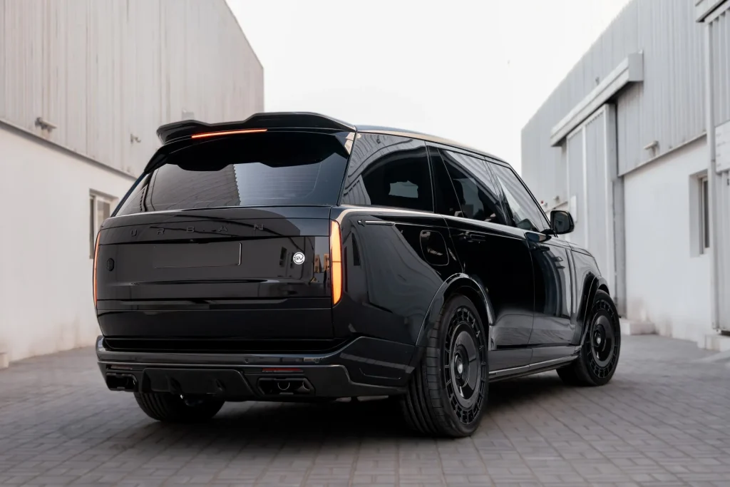 Установка обвесов для автомобилей в Дубае установить комплект для кузова автомобиля 2