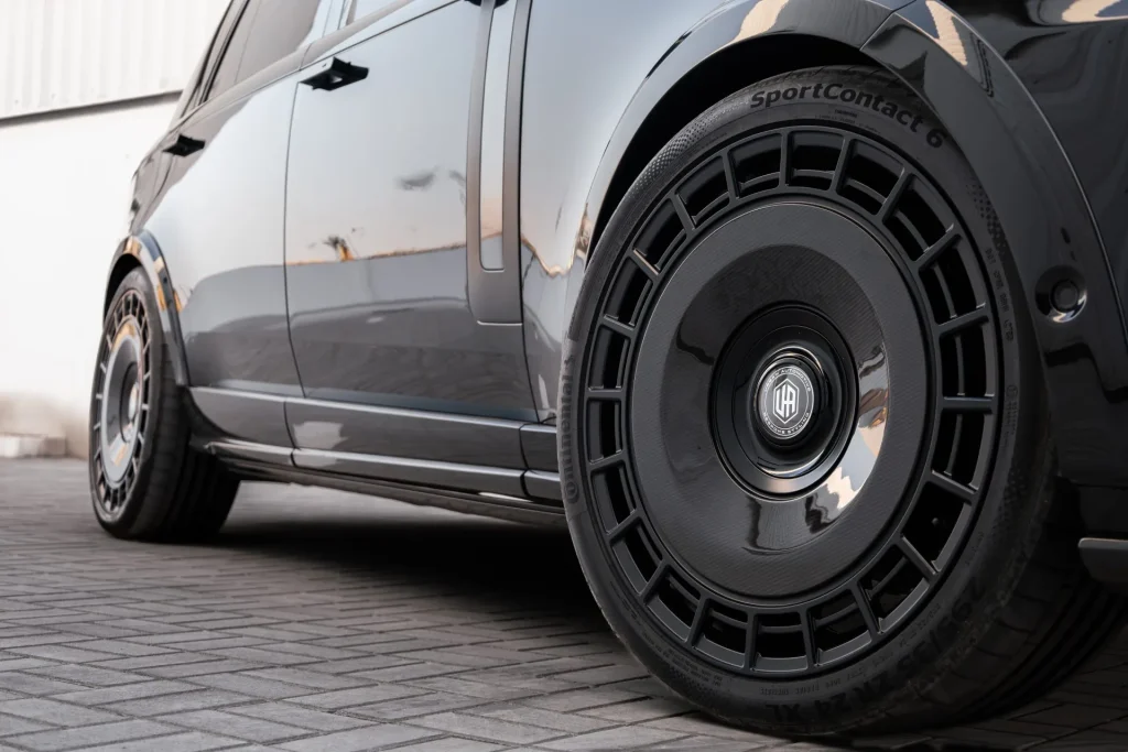 Установка обвесов для автомобилей в Дубае установить комплект для кузова автомобиля 3