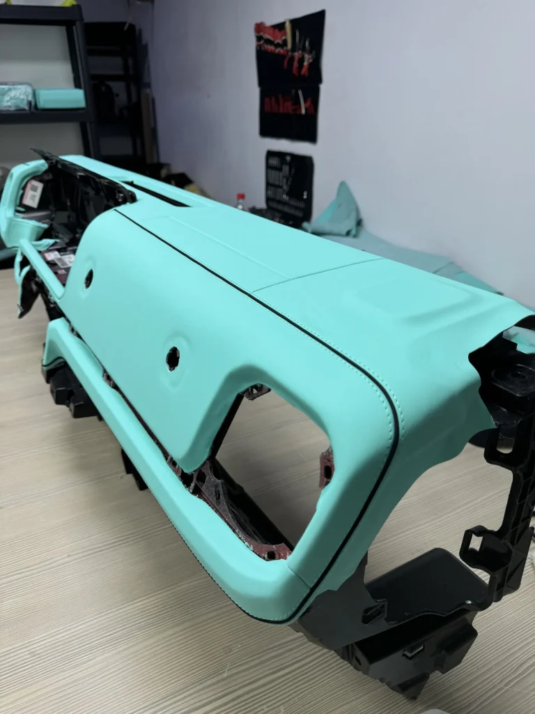 تنجيد السيارات