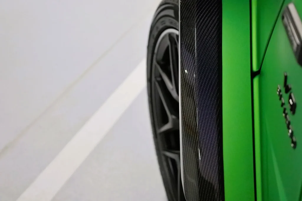 Установка обвесов для автомобилей в Дубае установить комплект для кузова автомобиля 5