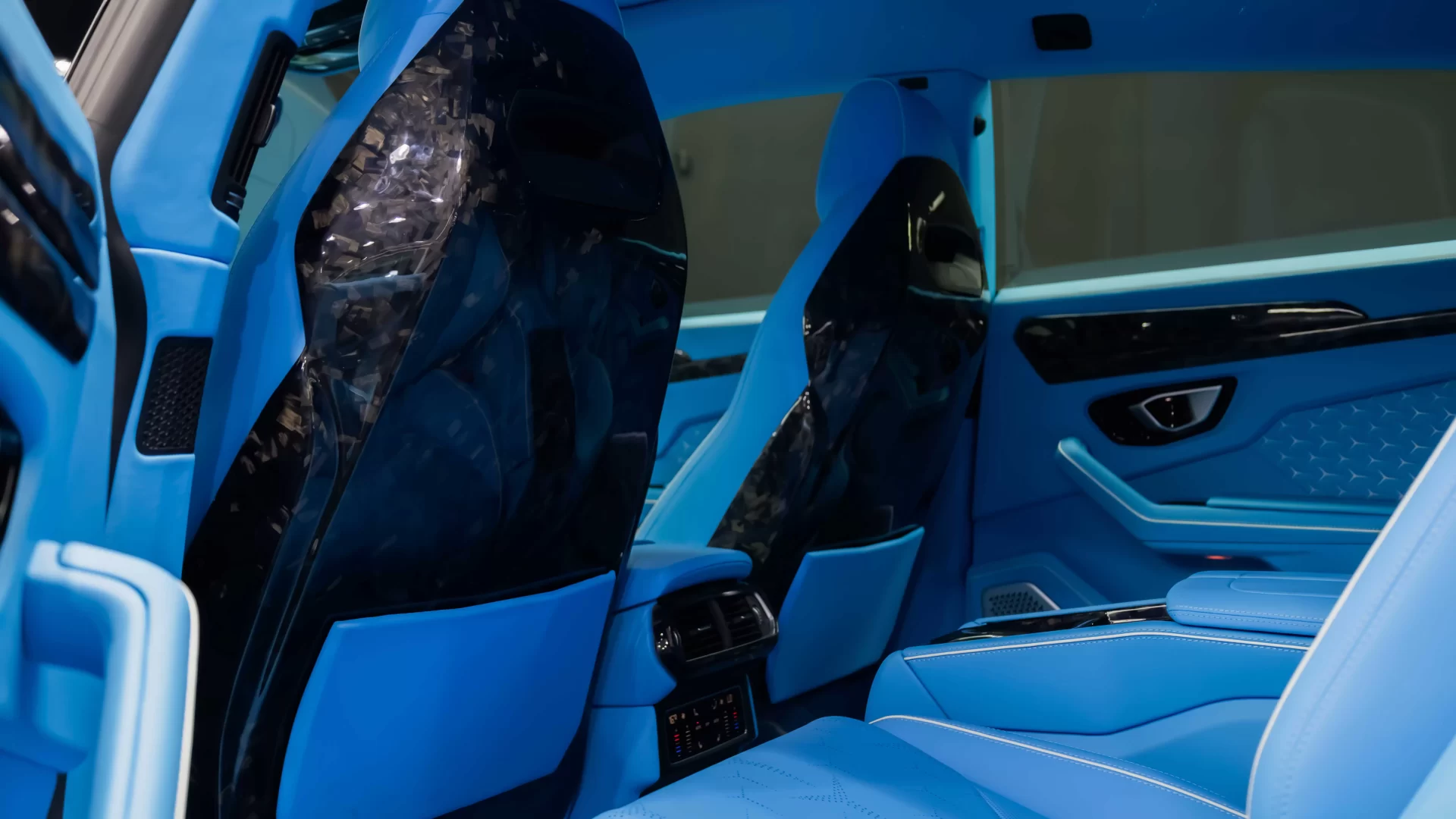 تنجيد السيارة