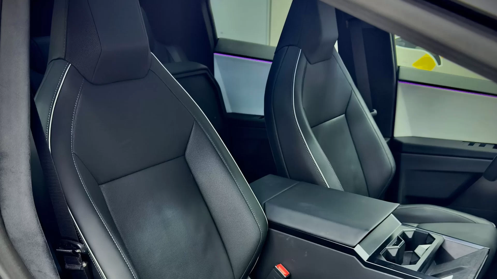 إصلاح المقصورة الداخلية للسيارة 4