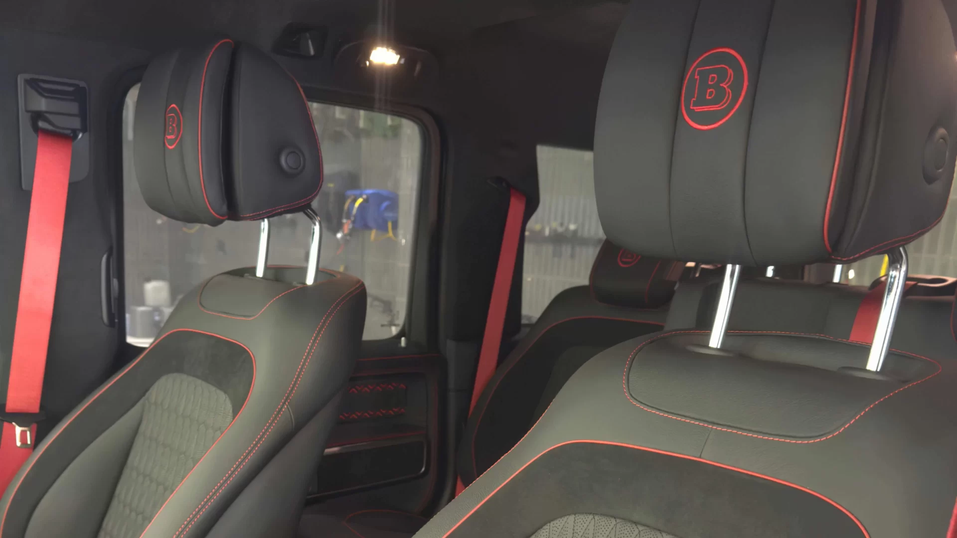 إصلاح السيارة من الداخل 5