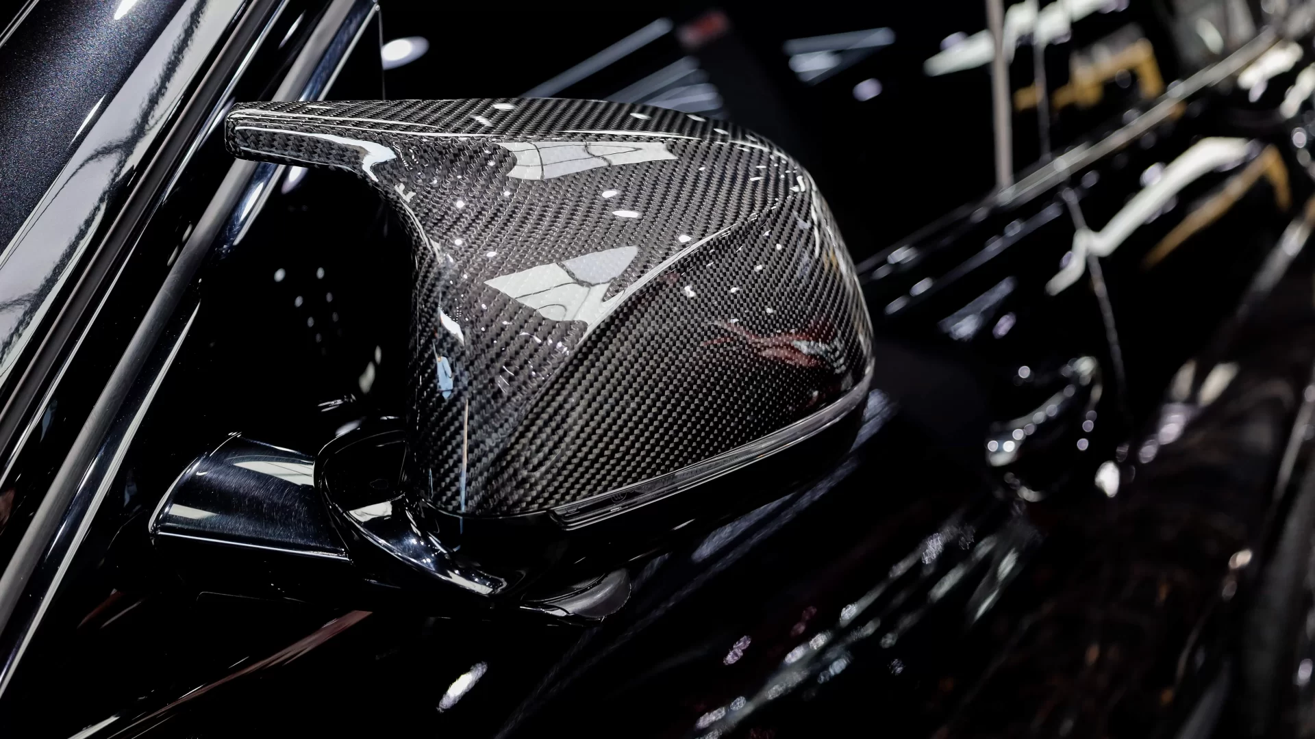 ورشة تعديل السيارات 8