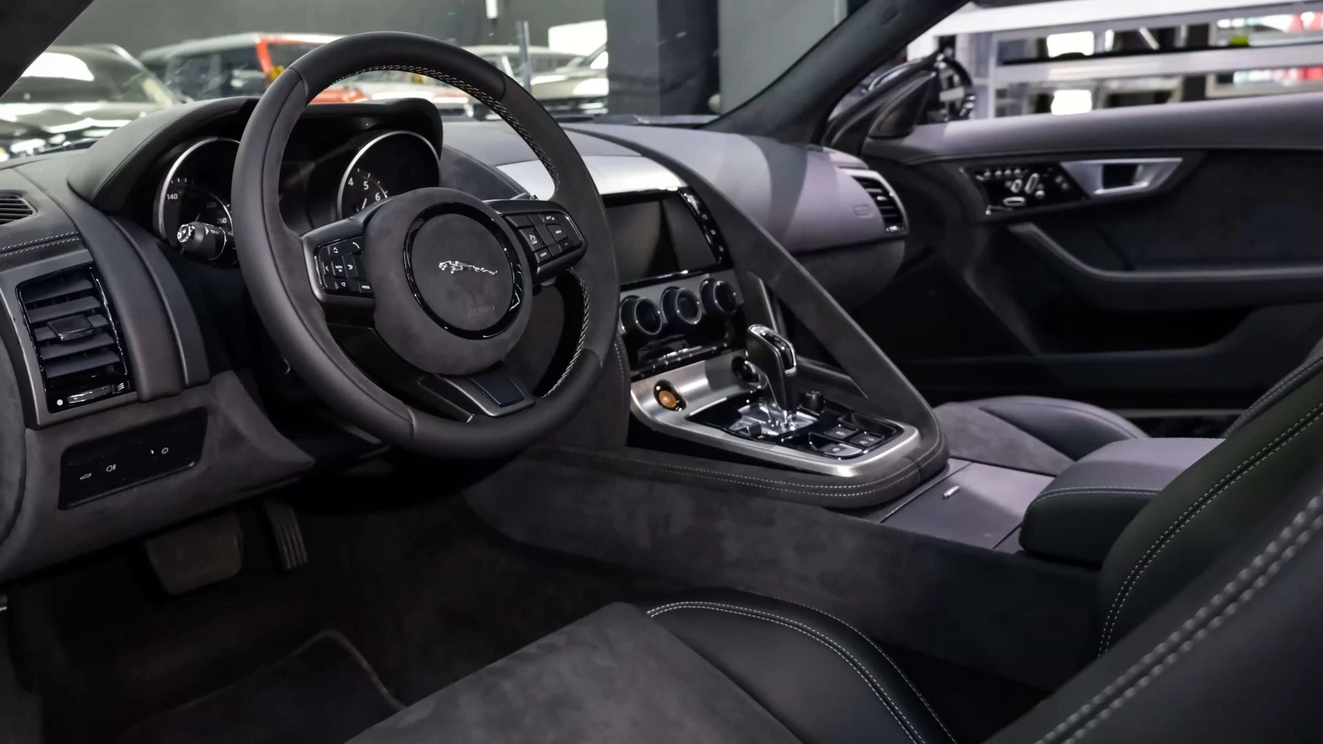 ورشة تعديل السيارات 3