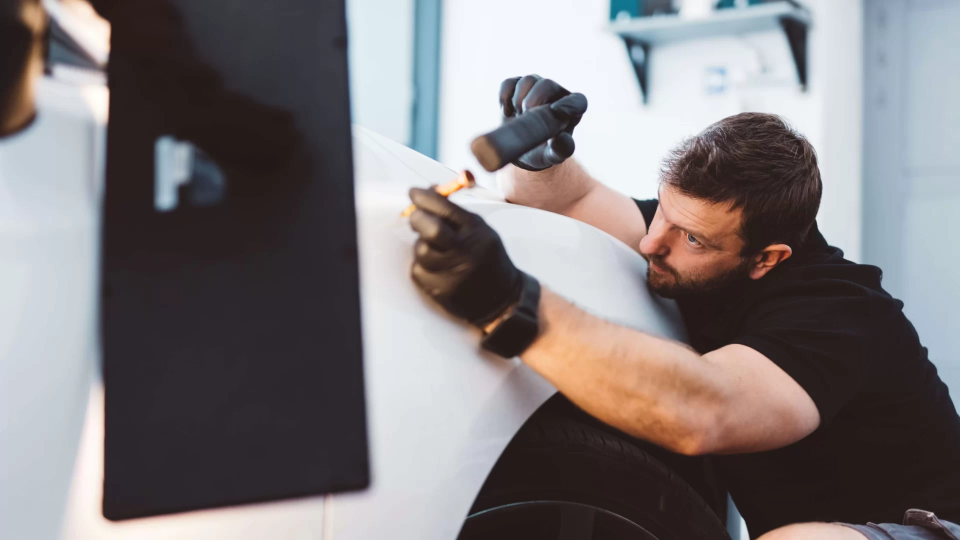 إصلاح انبعاج السيارة 4