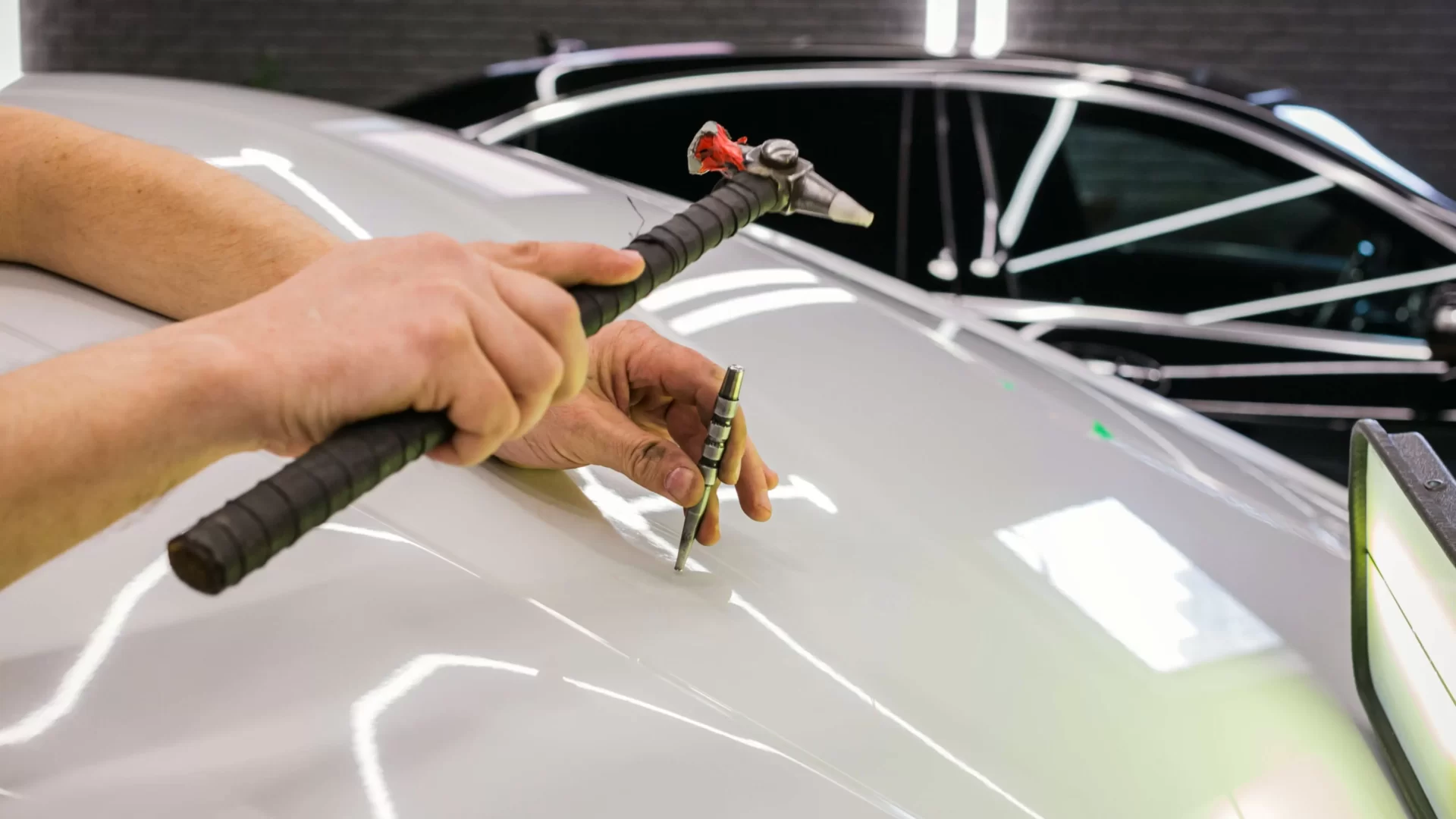 إصلاح انبعاج السيارة 5