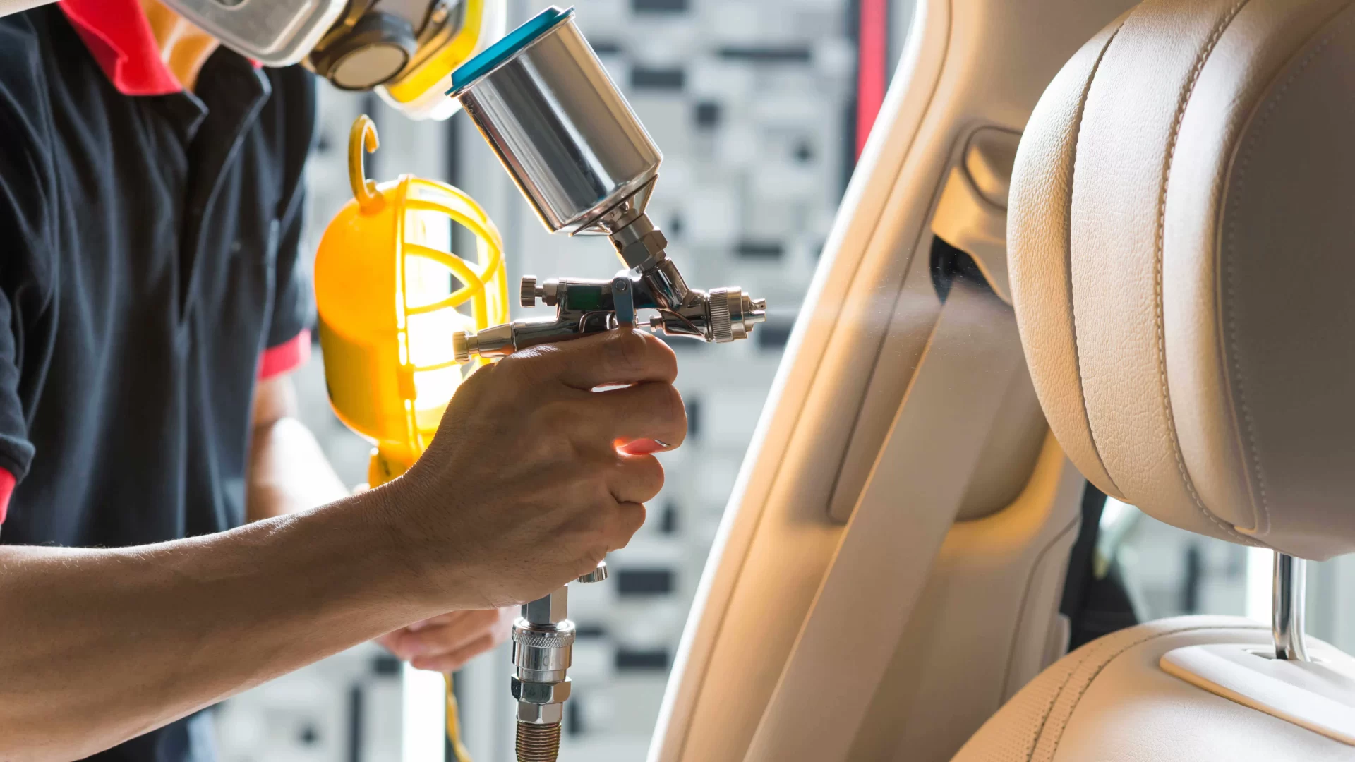 إصلاح مقاعد السيارة