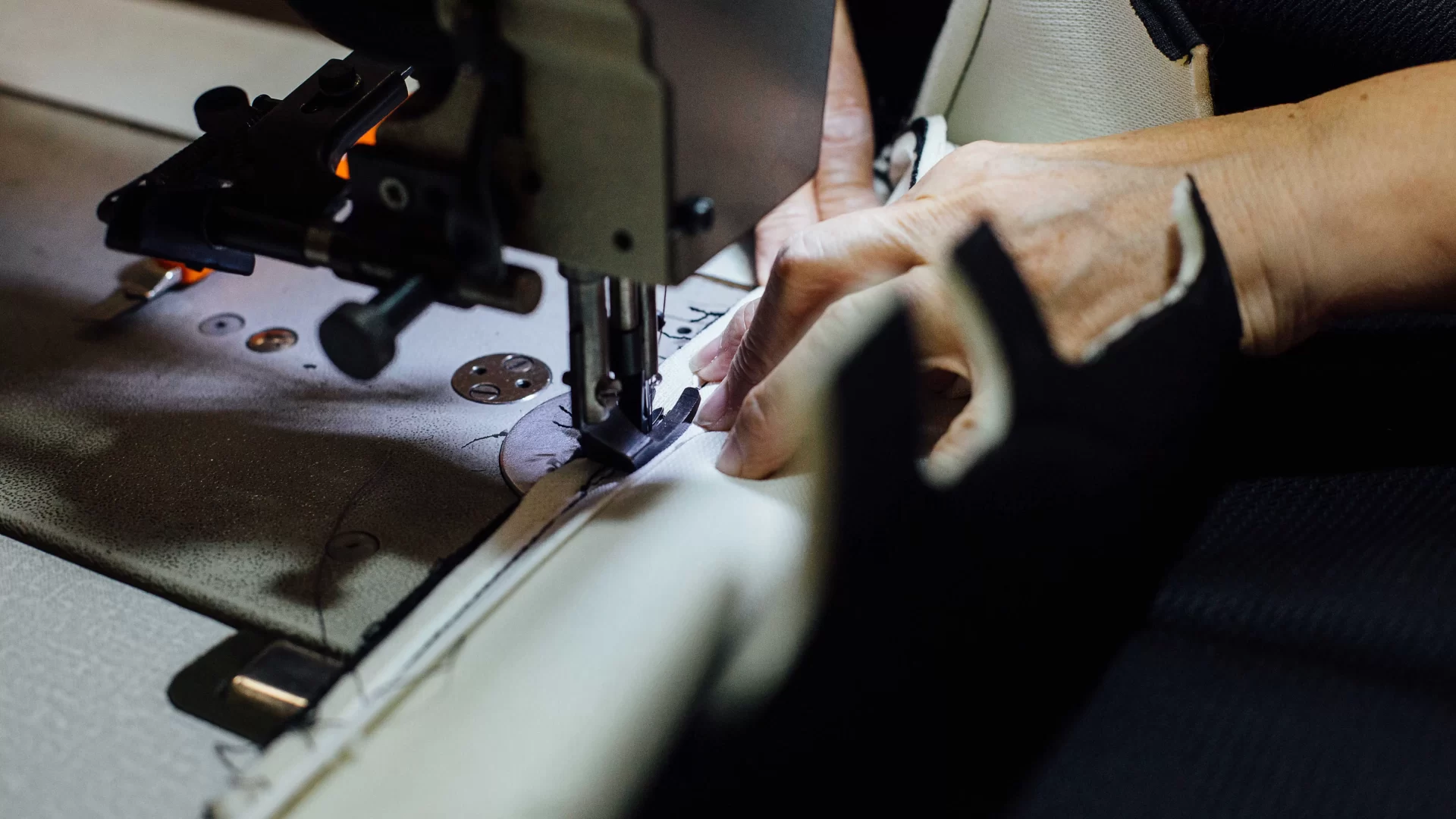 تنجيد مقاعد السيارة