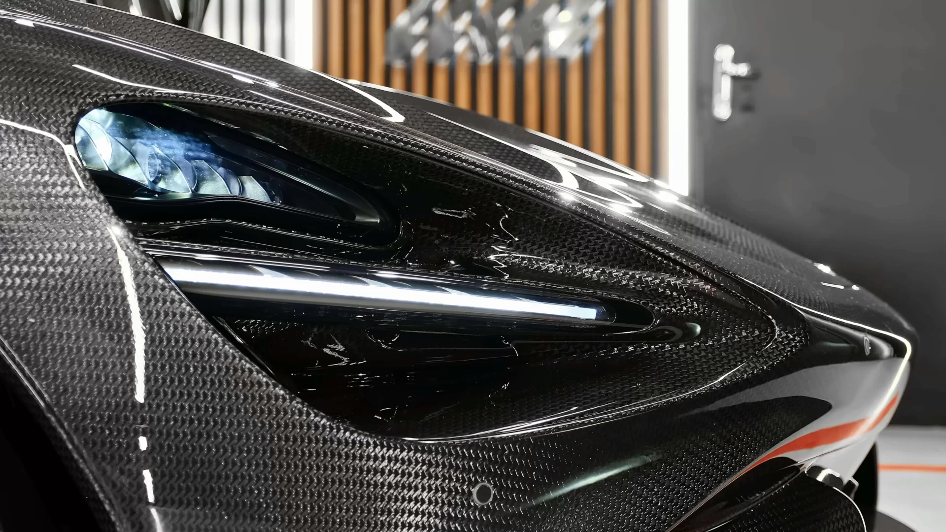 ألياف الكربون