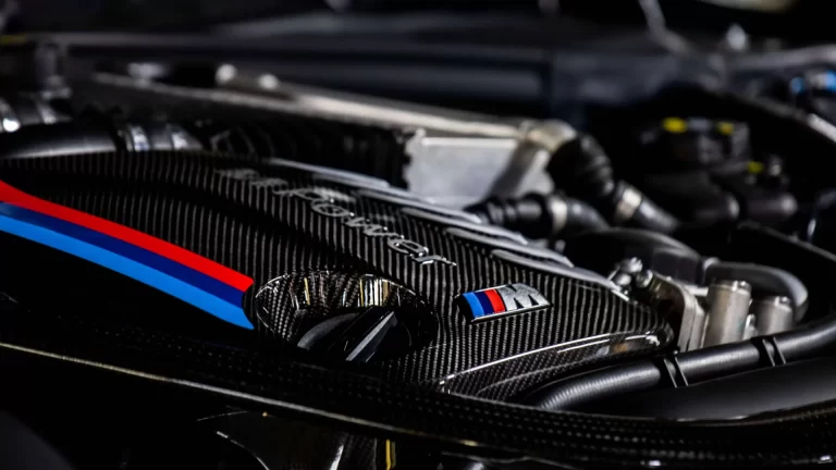 ألياف الكربون