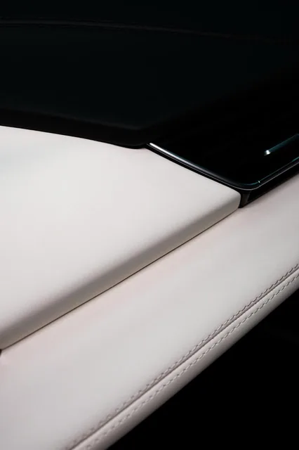 BMW iX – Seat repair, Leather repair, Interior upholstery – 11