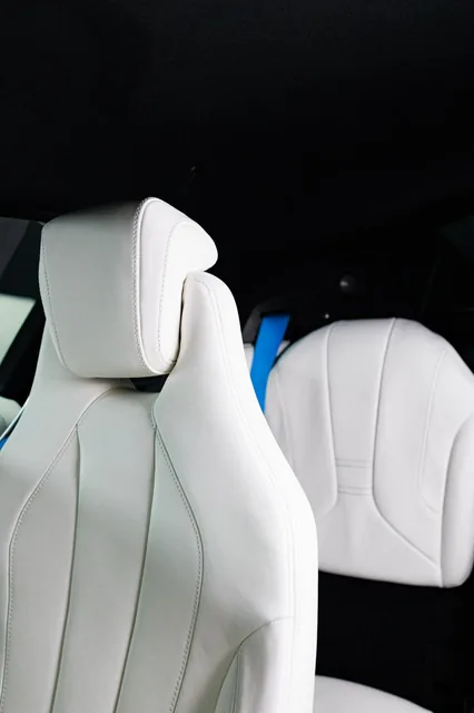BMW iX – Seat repair, Leather repair, Interior upholstery – 13