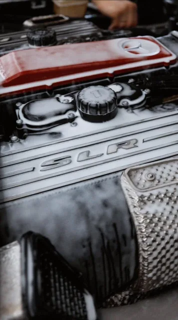 Mercedes SLR 722S – Manual car wash