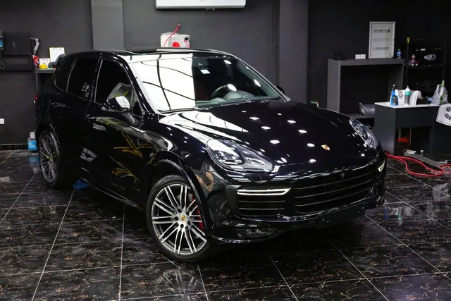 Porsche Cayenne – تلميع السيارة – 2
